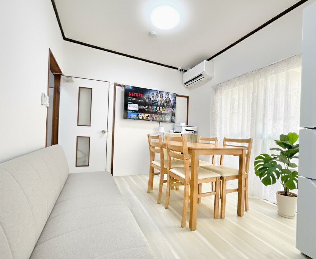 10/1
らくらす3号店OPEN🏠

リビングではご飯を食べたり、談笑したり、スタッフに悩みを聞いてもらったり…
笑顔が溢れるホームになるようスタッフと共に支援させて頂きます🙇‍♀️

見学、体験お待ちしております😊
お気軽にお問い合わせくださいませ🍀

 #グループホームらくらす
 #明石グループホーム
 #スタッフ飯
 #手作りご飯
 #精神障害
 #知的障害
 #共同生活支援
 #らくらす